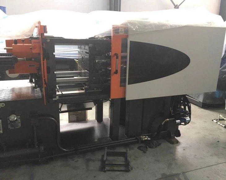 Automatic Plastic Bottle Cap Injection Moulding Making Machine2(001)