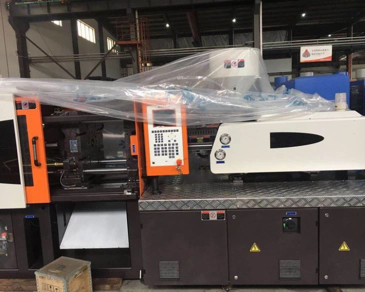 Customer design PET preform injection molding machine3(001)