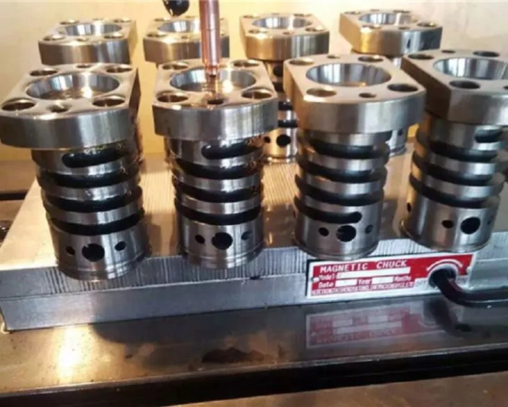 PET palack előforma penész forró futó